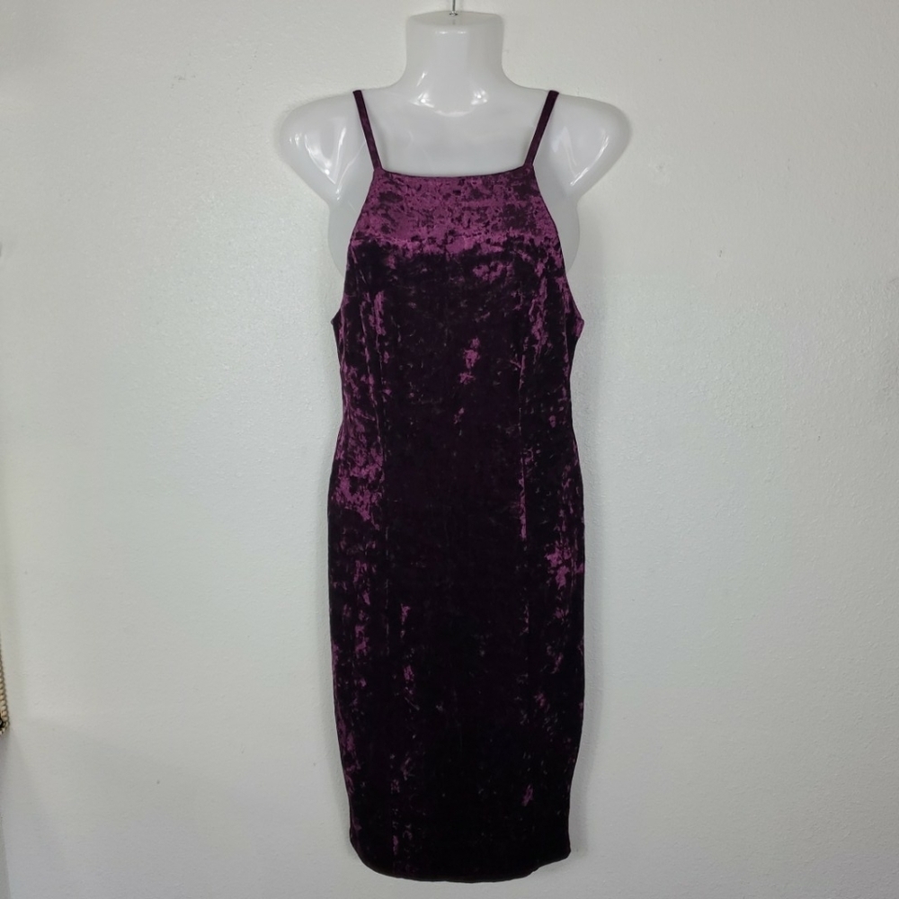 Forever 21 velvet bodycon dress size S
